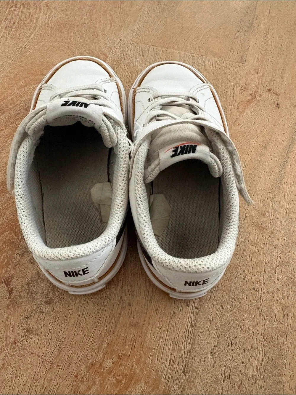 Nike Kids White and Brown Strap Low-Top Sneakers